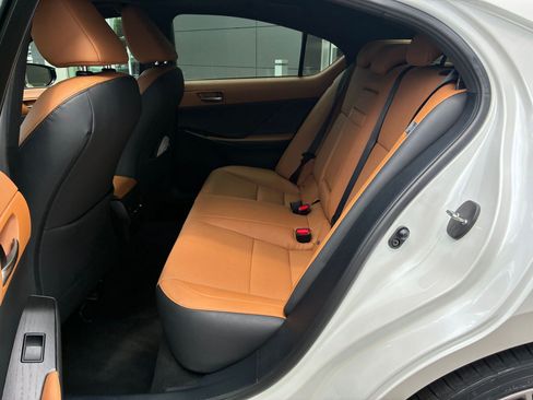 Used 2024 Lexus IS 300 AWD w/ Premium Package image 28