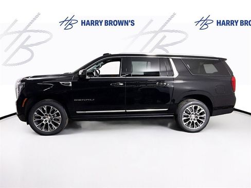New 2026 GMC Yukon XL Denali w/ Denali Reserve Package image 33