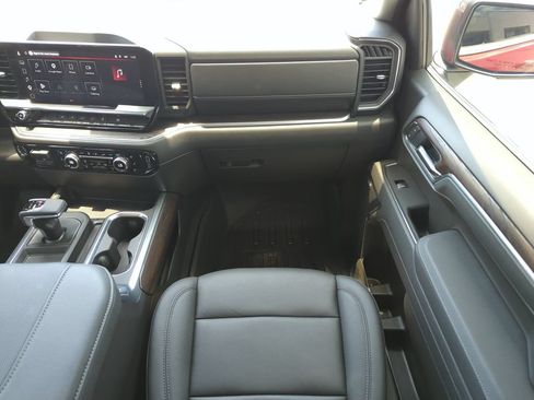 Used 2026 GMC Sierra 1500 SLT w/ SLT Premium Package AWD/4WD image 15
