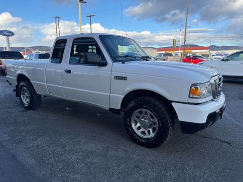 Used 2011 Ford Ranger XLT image 2