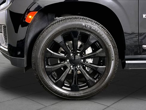 Used 2023 GMC Yukon Denali Ultimate AWD/4WD image 11