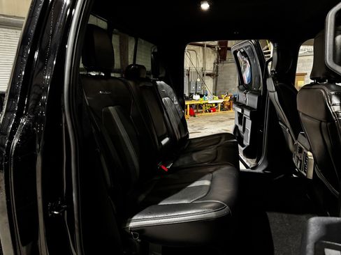Used 2020 Ford F350 Platinum w/ Tremor Off-Road Package image 24