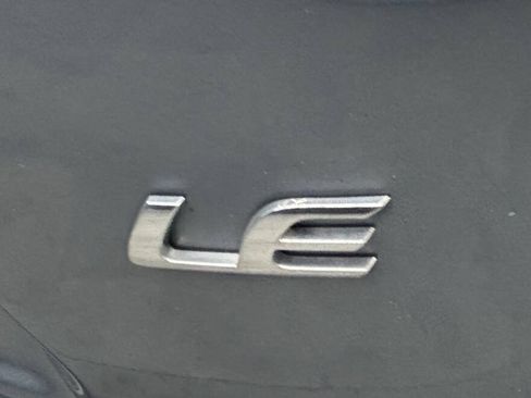 Used 2020 Toyota Corolla LE FWD image 11