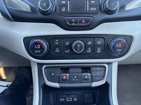 Used 2022 GMC Terrain Denali w/ Denali Premium Package AWD/4WD image 34