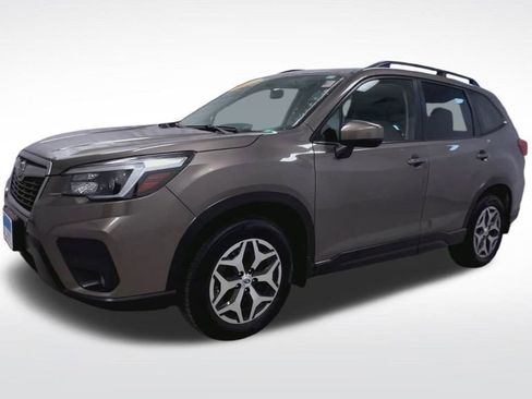 Used 2021 Subaru Forester Premium image 4