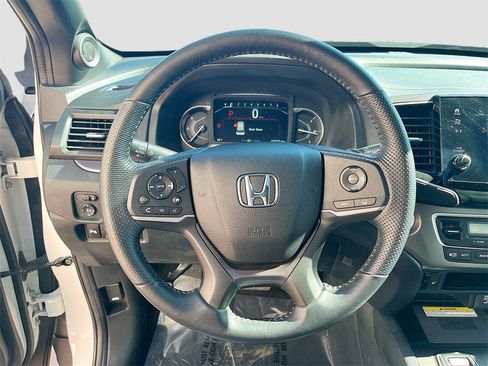 Used 2023 Honda Passport EX-L image 11