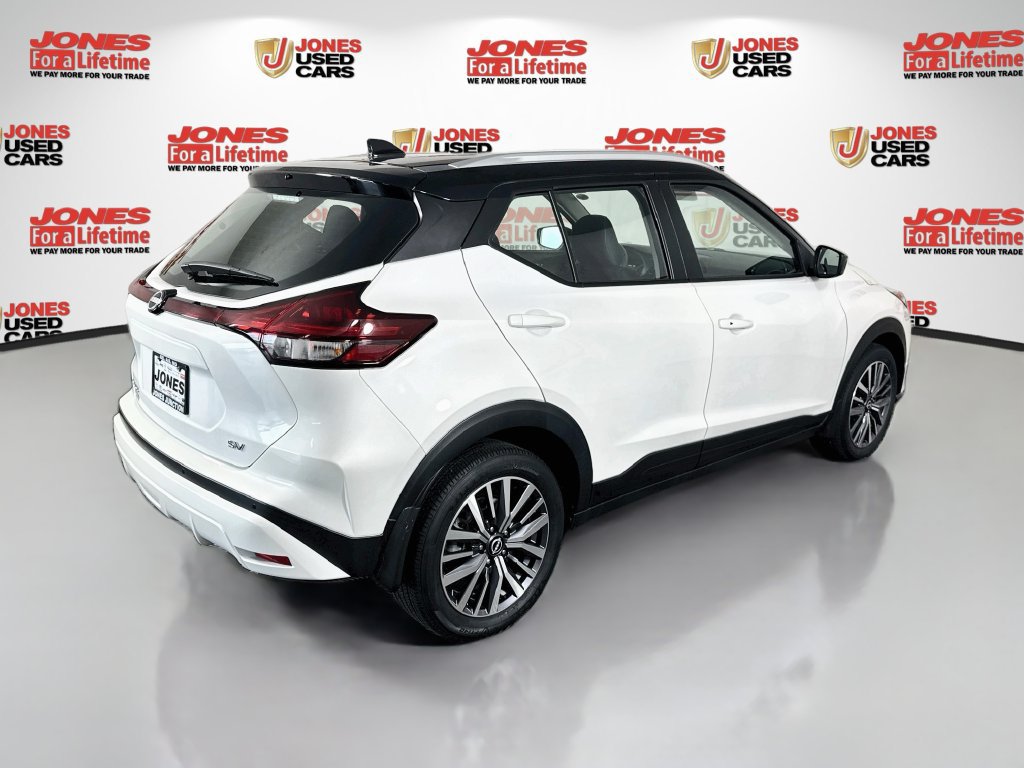 Used 2024 Nissan Kicks SV FWD image 15