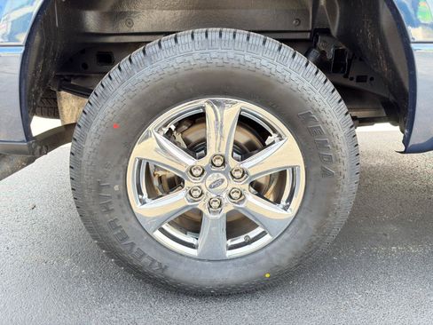Used 2019 Ford F150 XLT w/ Equipment Group 302A Luxury AWD/4WD image 11