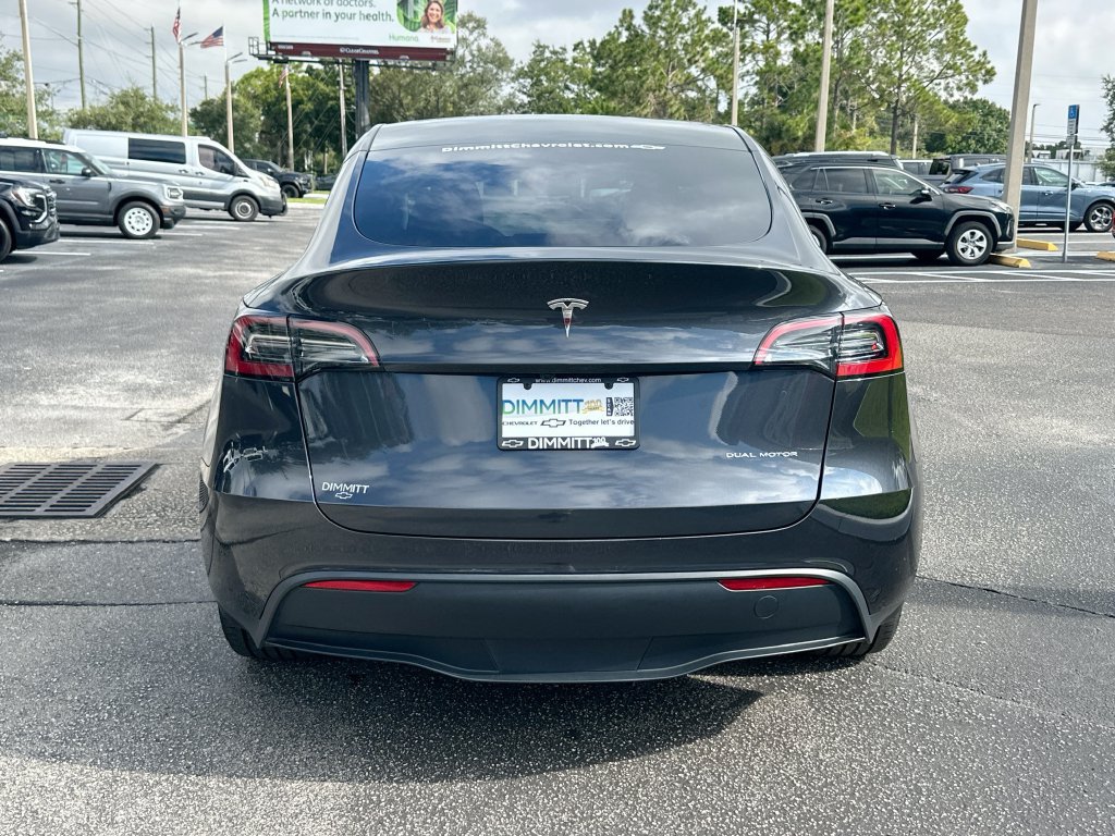 Used 2024 Tesla Model Y Long Range AWD/4WD image 6