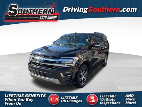 Used 2024 Ford Expedition Limited image 1