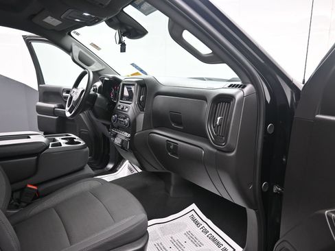 Used 2025 Chevrolet Silverado 1500 Custom Trail Boss AWD/4WD image 29