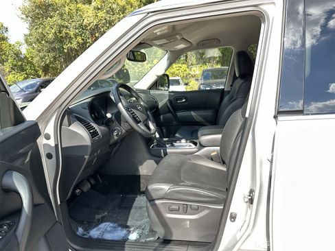 Used 2024 Nissan Armada SV image 2