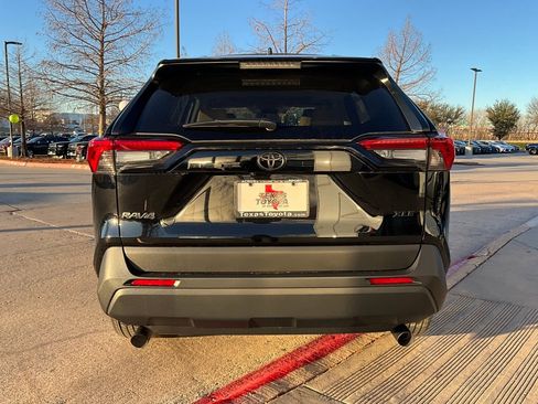 New 2025 Toyota RAV4 XLE Premium image 7