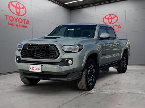 Used 2023 Toyota Tacoma TRD Sport image 9