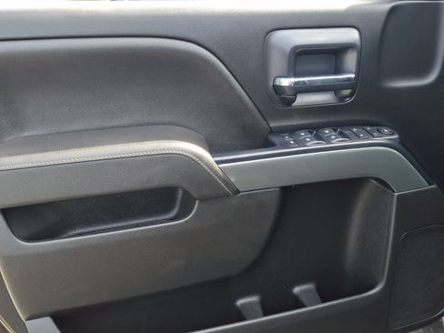 Used 2018 Chevrolet Silverado 1500 LT AWD/4WD image 13