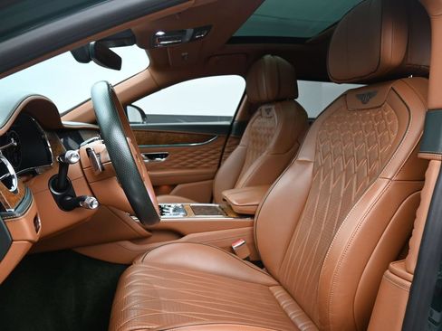 Used 2022 Bentley Flying Spur V8 AWD/4WD image 10