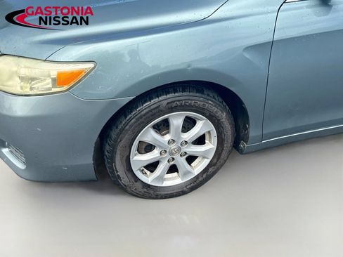Used 2010 Toyota Camry LE FWD image 32