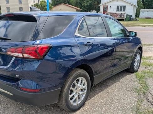 Used 2023 Chevrolet Equinox LT FWD image 3