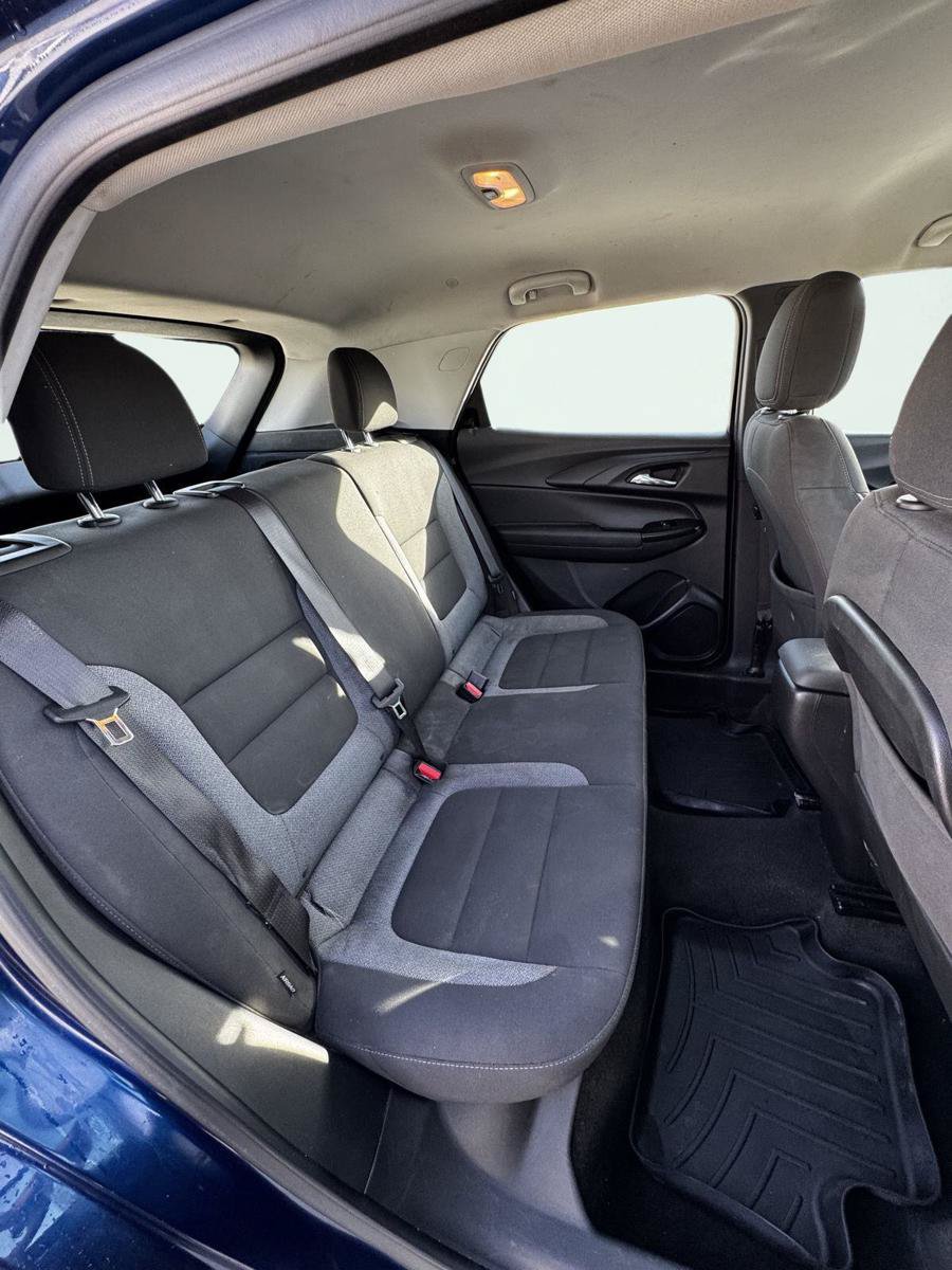 Used 2022 Chevrolet TrailBlazer LS AWD/4WD image 32