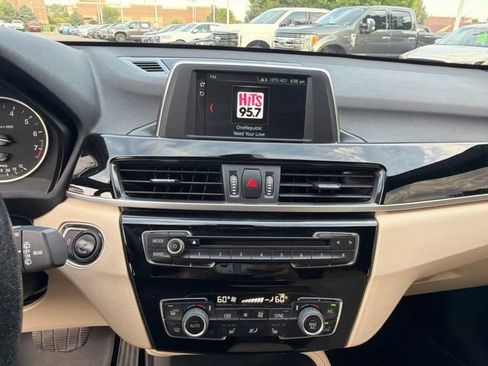 Used 2018 BMW X1 xDrive28i AWD/4WD image 16