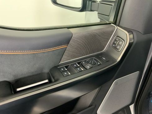 Used 2024 Ford F350 Platinum w/ FX4 Off-Road Package image 18