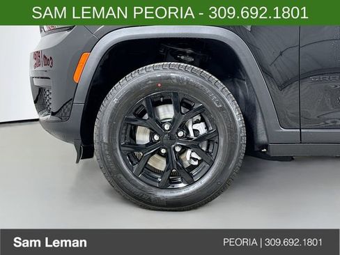 New 2025 Jeep Grand Cherokee L Altitude image 31