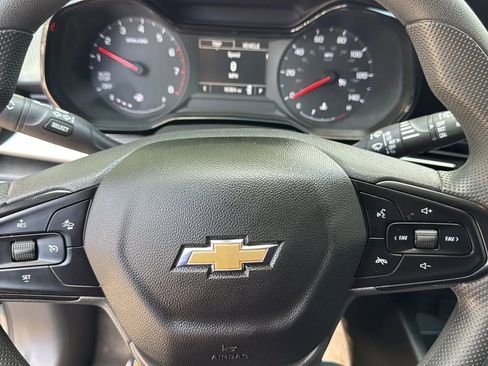 Used 2025 Chevrolet Trax LS w/ Driver Confidence Package image 17