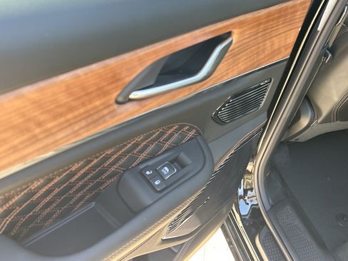 New 2026 Jeep Grand Cherokee L Summit w/ Obsidian Package image 12