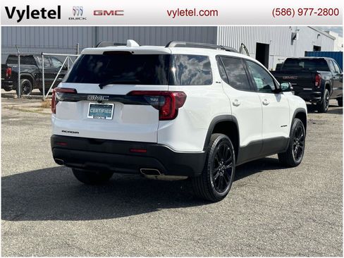 Certified 2023 GMC Acadia SLE w/ Driver Convenience Package image 3