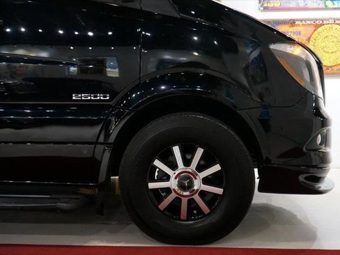 Used 2015 Mercedes-Benz Sprinter 2500 image 7