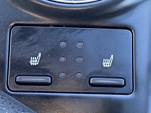 Certified 2020 Toyota Camry XSE image 15