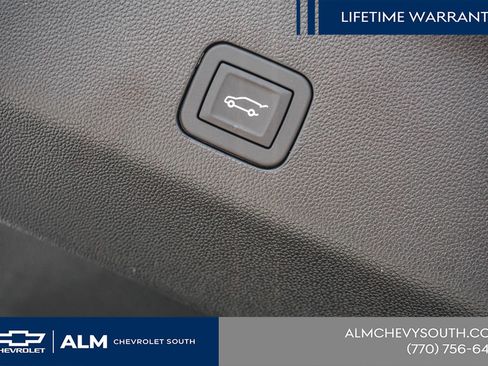 New 2026 Chevrolet Suburban Premier RWD image 49