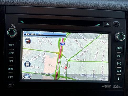 Used 2014 GMC Yukon XL Denali image 27