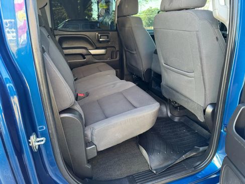 Used 2018 Chevrolet Silverado 2500 LT w/ LT Convenience Package image 24