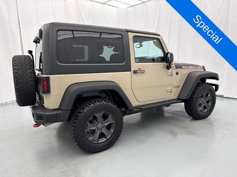 Used 2018 Jeep Wrangler Rubicon AWD/4WD image 11