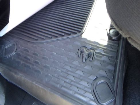 Used 2025 RAM 1500 Warlock AWD/4WD image 13