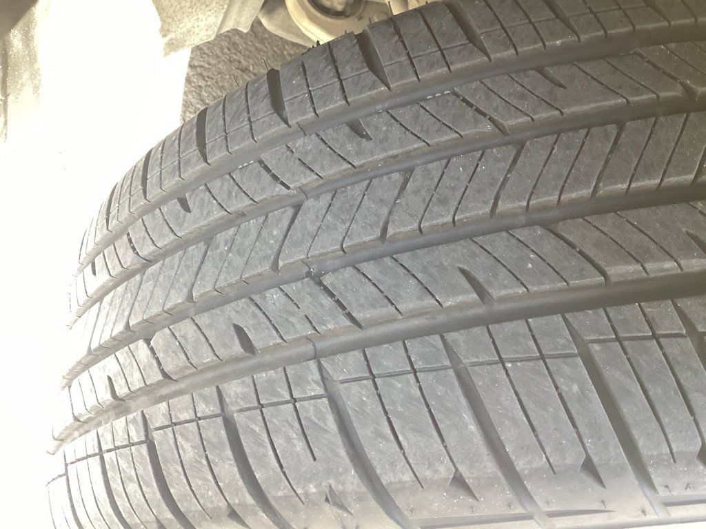 Used 2019 Jeep Cherokee Latitude Plus FWD image 11