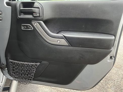 Used 2016 Jeep Wrangler Unlimited Sport w/ Quick Order Package 24S image 17