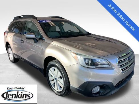 Used 2015 Subaru Outback 2.5i Premium AWD/4WD image 1
