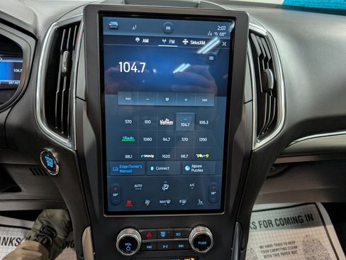 Used 2022 Ford Edge Titanium w/ Class II Trailer Tow Package image 21