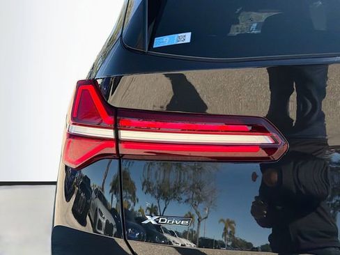 Used 2025 BMW X3 xDrive30i w/ Convenience Package image 10