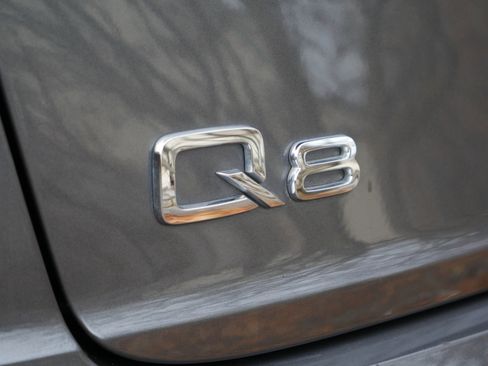 Used 2019 Audi Q8 Prestige image 22