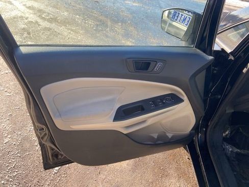 Used 2019 Ford EcoSport S image 9