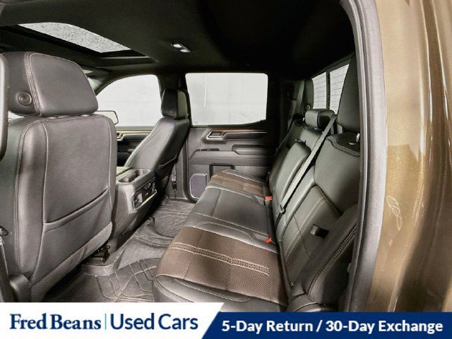 Used 2023 Chevrolet Silverado 1500 High Country w/ High Country Premium Package AWD/4WD image 32