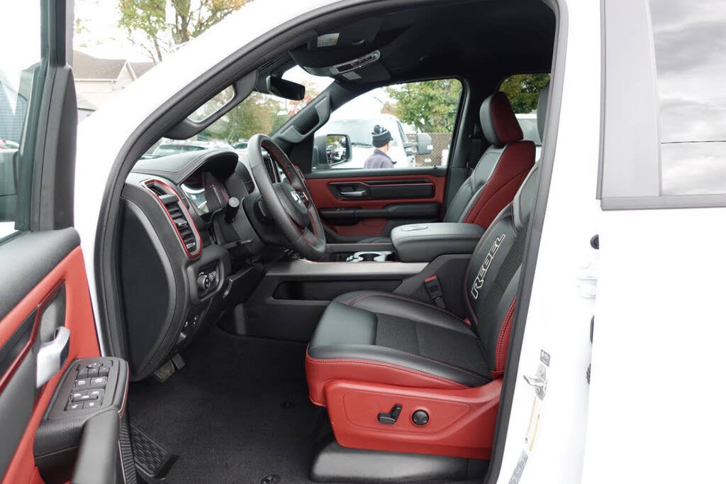 Used 2025 RAM 1500 Rebel AWD/4WD image 16