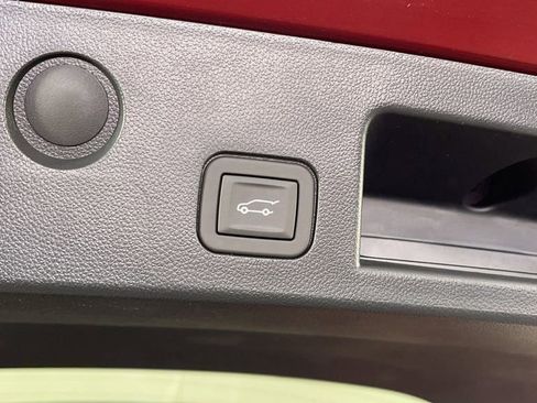 New 2025 Chevrolet Equinox ACTIV image 35