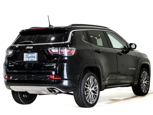 Used 2022 Jeep Compass Limited w/ Elite Group AWD/4WD image 7