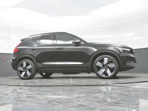 Used 2023 Volvo XC40 Recharge Ultimate w/ Protection Package Premier AWD/4WD image 32
