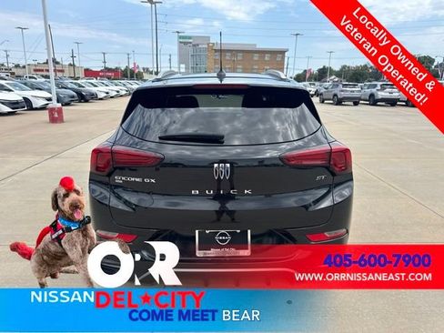 Used 2024 Buick Encore GX Sport Touring AWD/4WD image 4