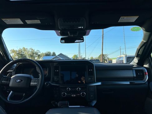 Used 2025 Ford F150 Raptor image 38